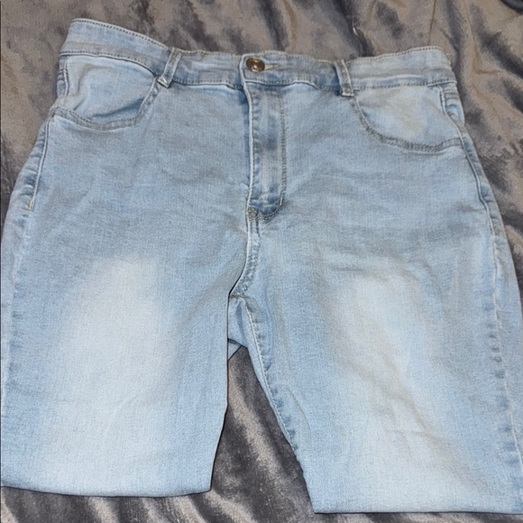 Rue 21 Skinny Jeans 12 Short Light Blue - Picture 3 of 6